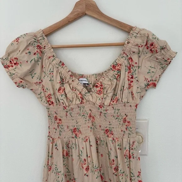 WeWoreWhat || Puff Sleeve Smocked Midi Dress in Dainty Floral Almond Milk Small - Picture 3 of 11